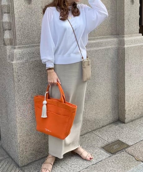 再入荷！！数量限定　UNIVERSALトート ORANGE