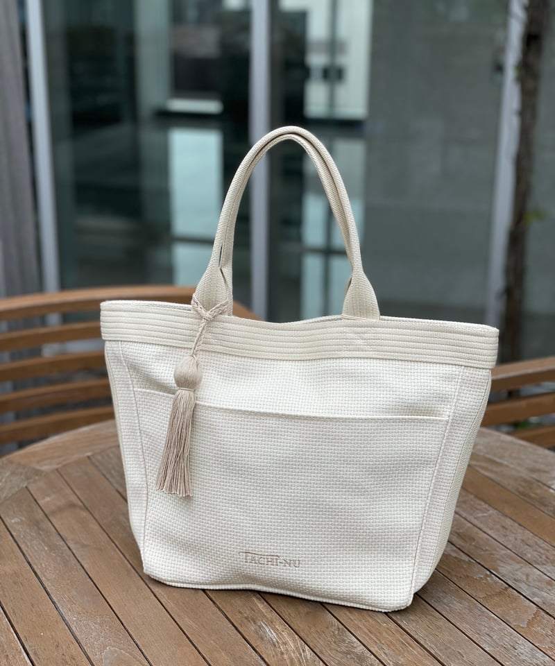 UNIVERSALトート数量限定IVORY※ベージュ刺繍 | TACHI-NU