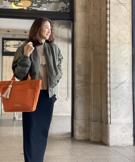 再入荷！！数量限定　UNIVERSALトート ORANGE