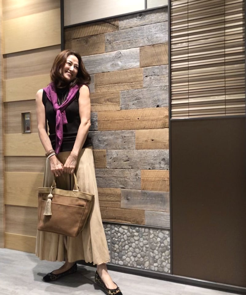 タチヌTACHI-NU新作Round camel キャメル ショルダー 斜めがけ いつもTACHI-NU👜をご愛顧いただきまして 誠にありがとうござい