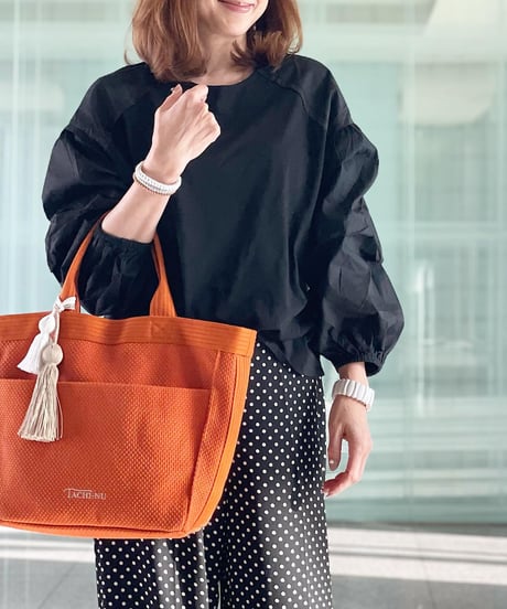 再入荷！！数量限定　UNIVERSALトート ORANGE