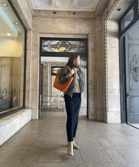 再入荷！！数量限定　UNIVERSALトート ORANGE