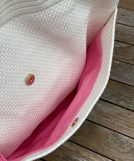 UNIVERSALトート数量限定IVORY※ピンク刺繍