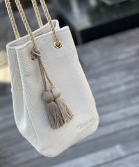 STRING ivory　※タッセルチャームSサイズ2個付き