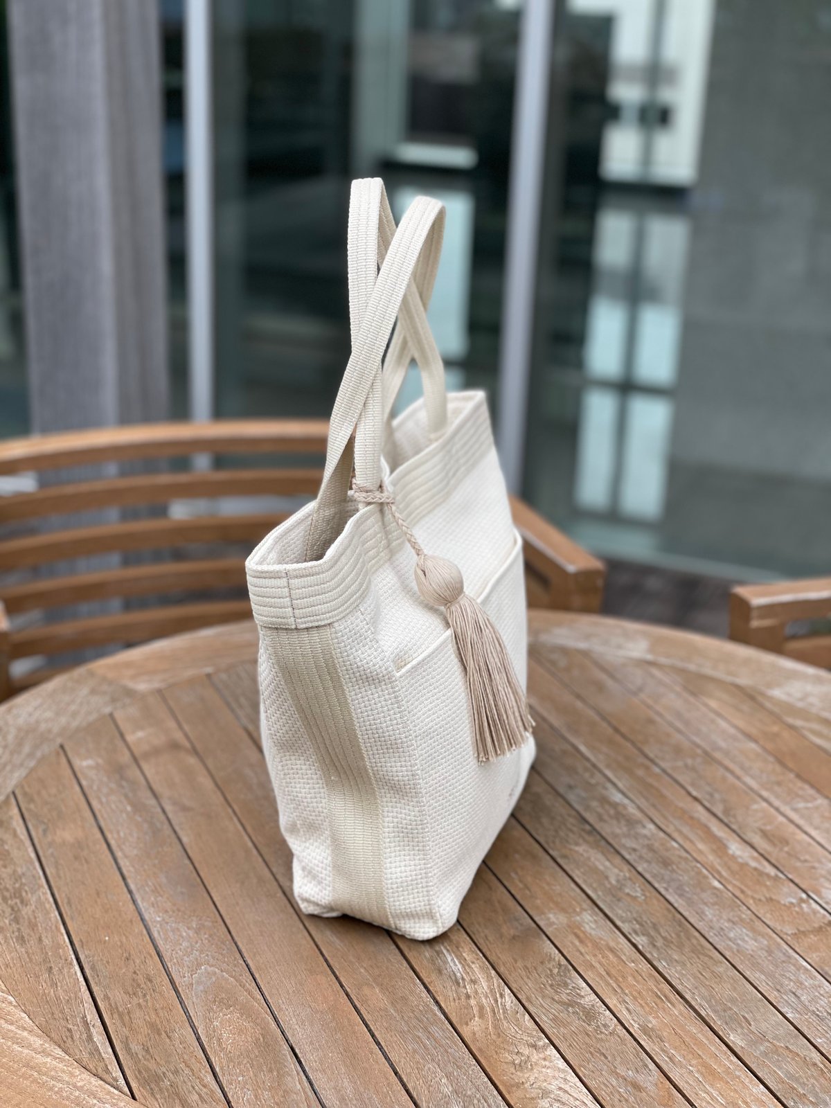 限定ノベルティ　トートバッグ　ベージュ UNIVERSALトート数量限定IVORY※ベージュ刺繍 | TACHI-NU
