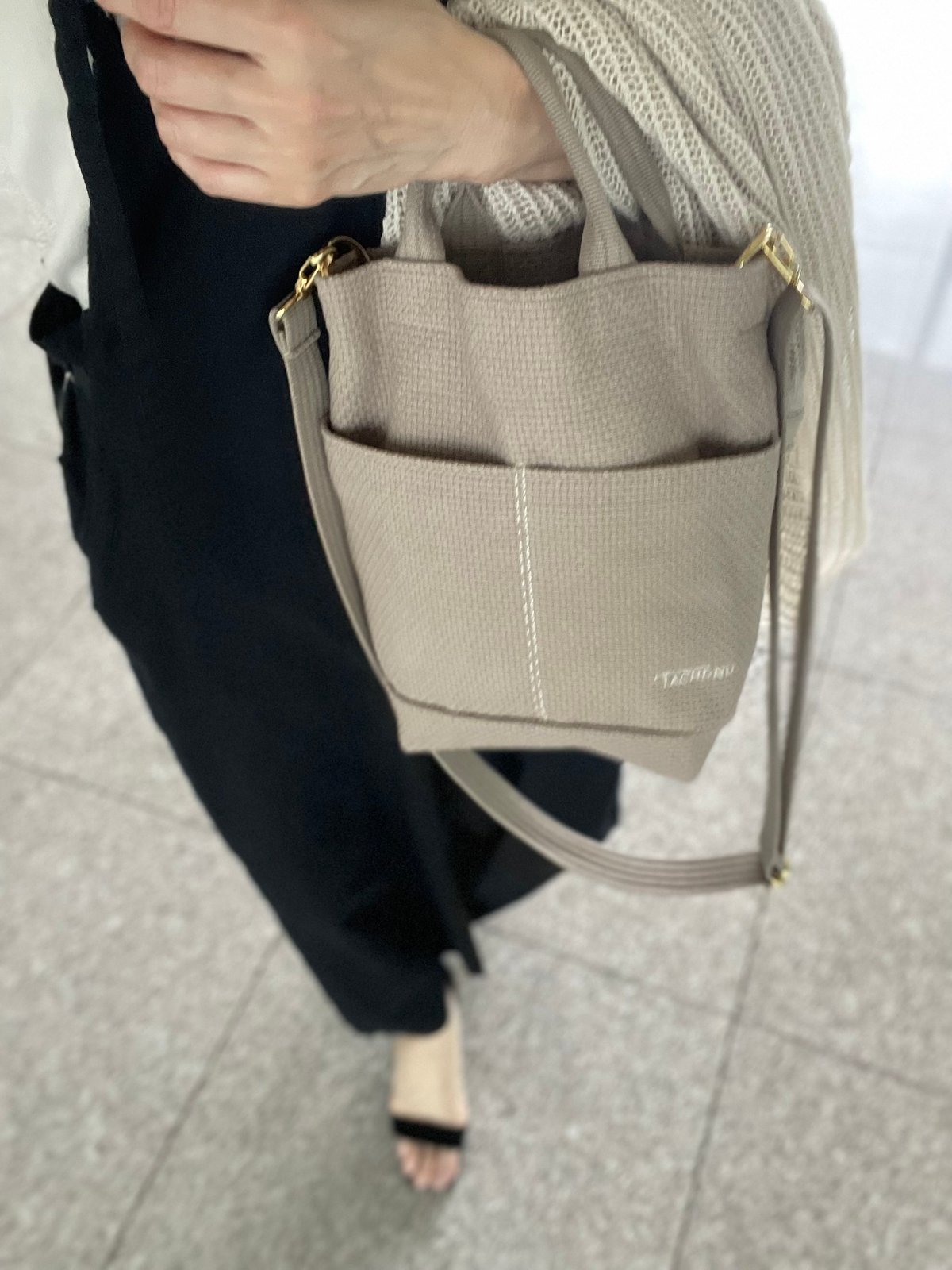 SHOULDER S GREIGE | TACHI-NU