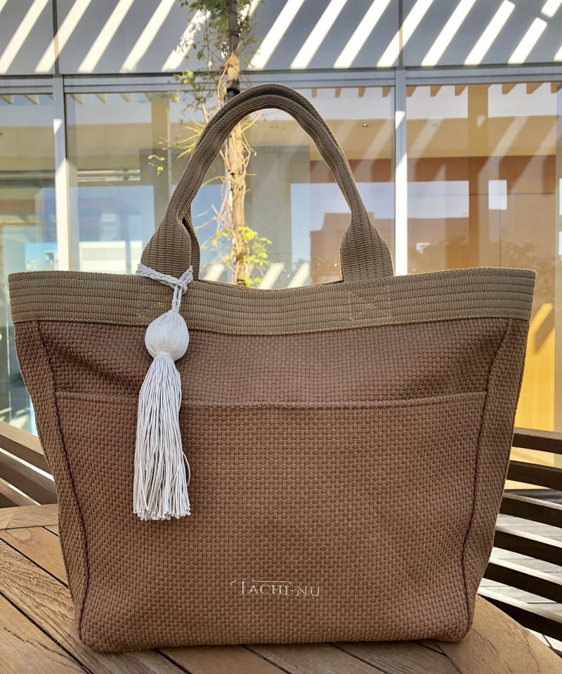 UNIVERSALトートバッグ キャメル ※タッセルチャーム付 | TACHI-NU