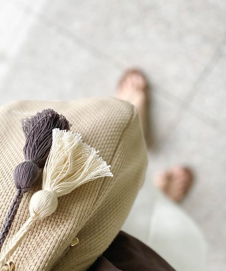 STRING new BEIGE  ※タッセルチャームSサイズ2個付き