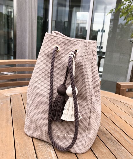 STRING グレージュ ※タッセルチャーム2個付