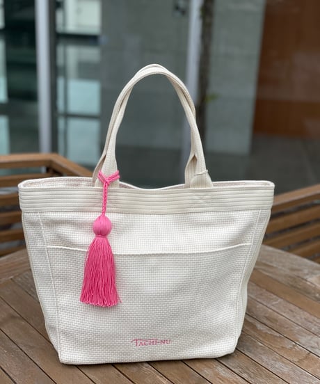 UNIVERSALトート数量限定IVORY※ピンク刺繍
