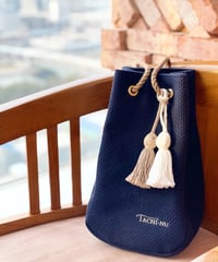 STRING ネイビー     ※タッセルチャーム2個付