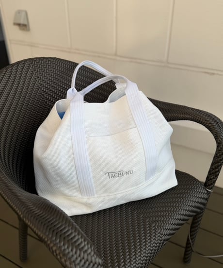 BASICトートバッグ  Lサイズ　限定色　White