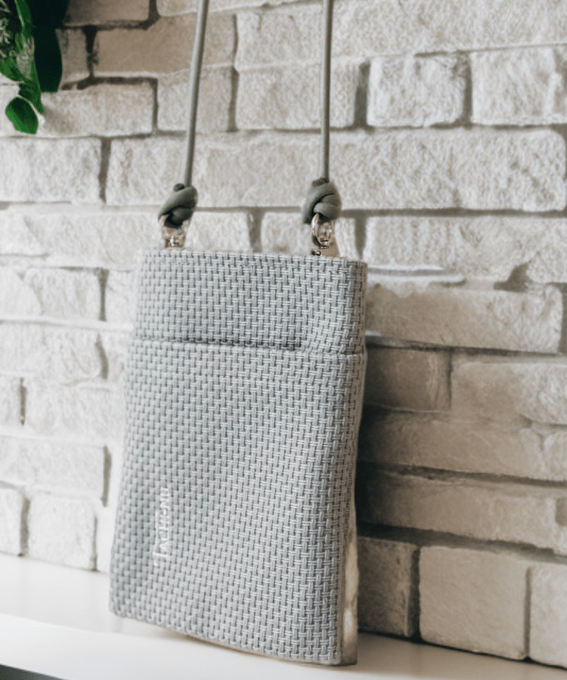 Pocket〜スマホショルダー〜 2025SS限定色Light Gray | TACHI-NU
