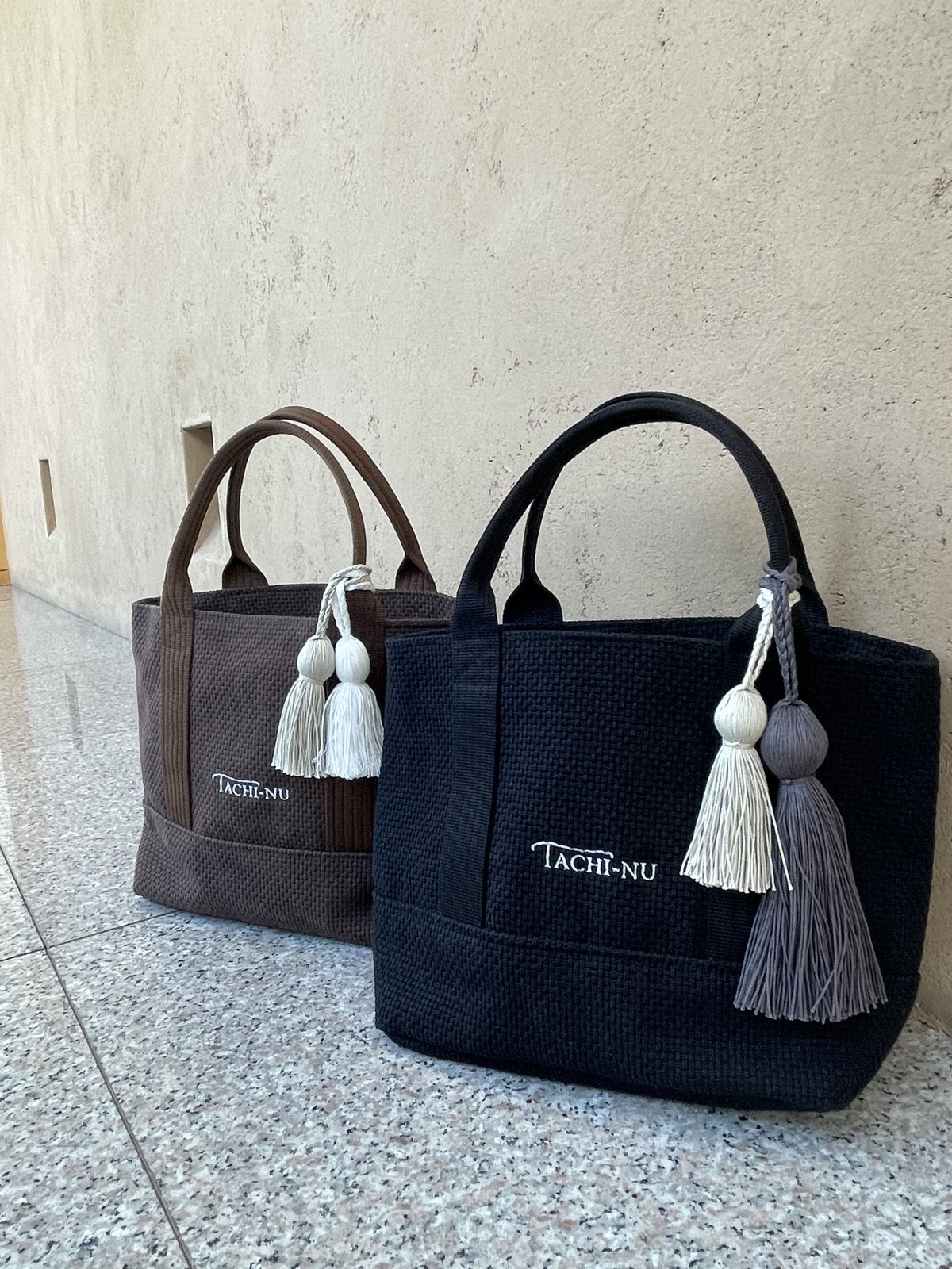 ♥CHANEL♥ ノベルティー♥ブラック トートバッグ 可愛いリボン持ち手 シャネル CHANEL ノベルティ リボントートバッグ 黒 - メルカリ