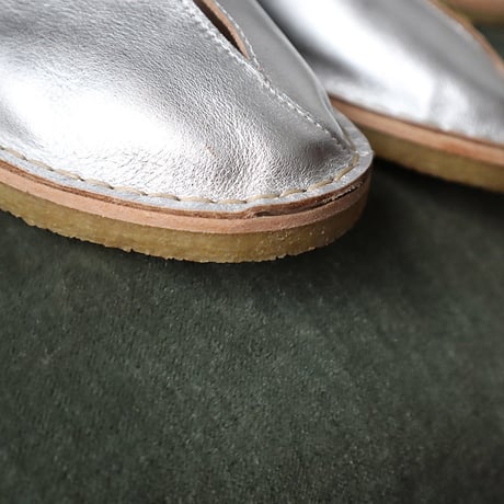 M Tulip leather Slip-on sandals (silver)