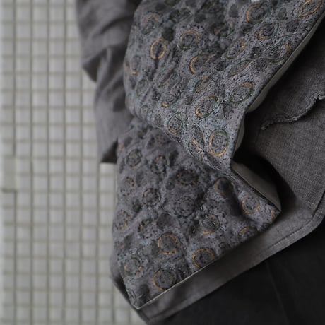 TOWAVASE cotton quilt vest (gray x goldprint)