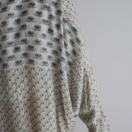 TOWAVASE sarasa silk blouse (ivory)
