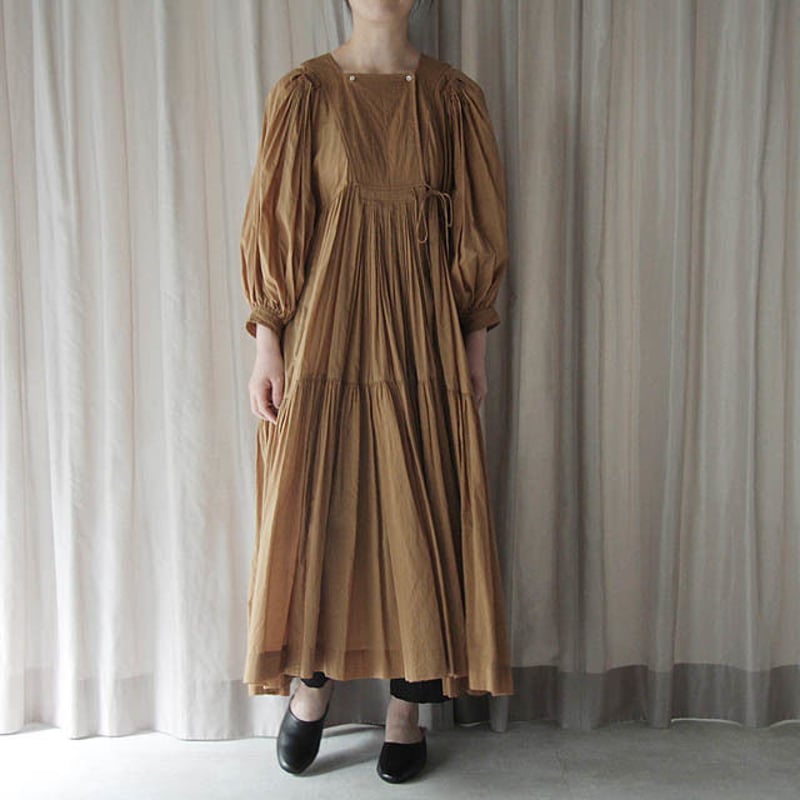 TOWAVASE Artisan dress トワヴァーズ TOWAVASE Artisan dress (camel) | nii-B | WEBSHOP