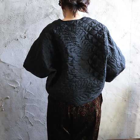 TOWAVASE silk quilt jacket (black)