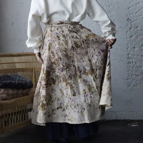 Funatabi atelier  wrap skirt (botanical dye purplemix )
