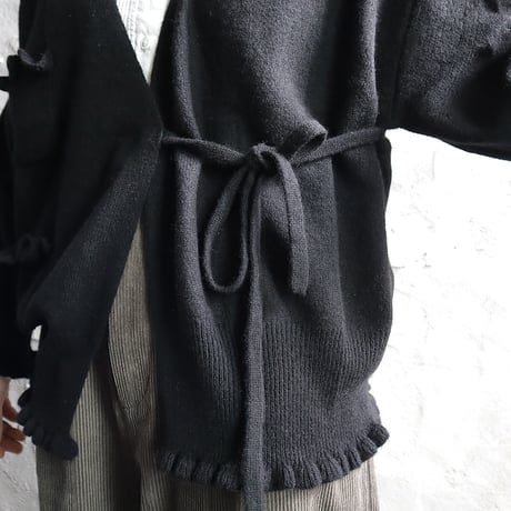 TOWAVASE Volant cardigan (black)