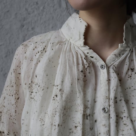 Tabrik 2way blouse (logwood/natural)