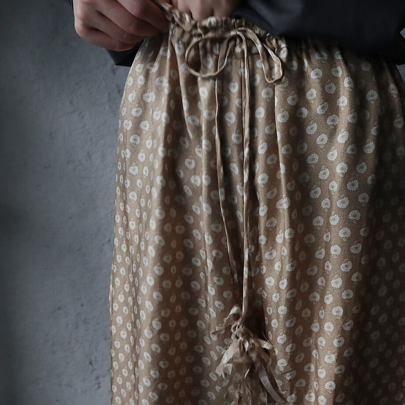 towavase sarasa silkrobe Leo ベージュ