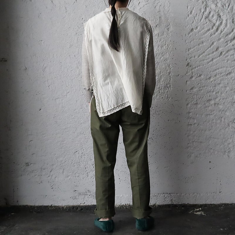 TOWAVASE Leavers tablier (ivory) | nii-B | WEBSHOP