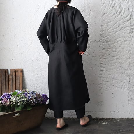 NOTA linen gown (black)