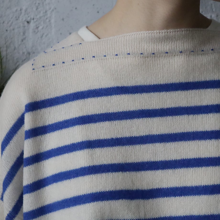 TOWAVASE Basque pullover (ivory x blue) | nii-B