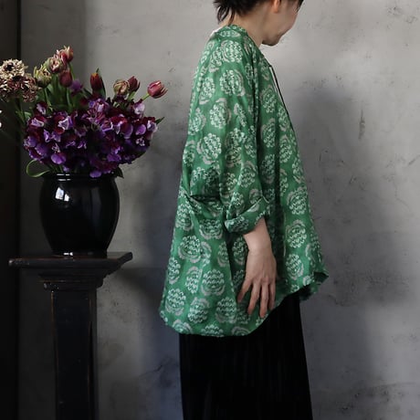 TOWAVASE sarasa silk blouse charlotte (mossgreen)