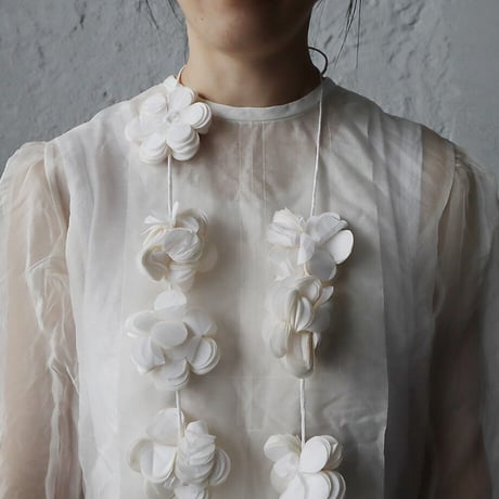 TOWAVASE Alette blouse (white)