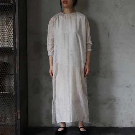 Tabrik  komongara one piece (offwhite)