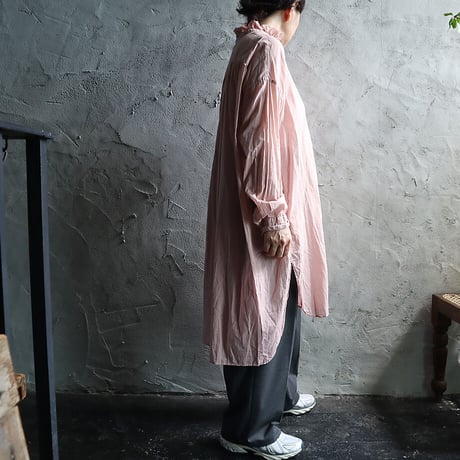 R&D.M.Co- GARMENT DYE frill collar long shirt (pink)