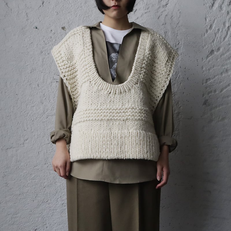 ànuke Uneck handknit vest (ivory) | nii-B | WE