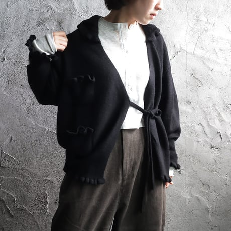 TOWAVASE Volant cardigan (black)
