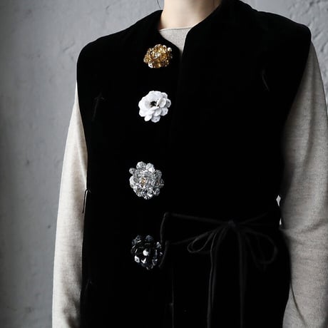 TOWAVASE La zabu vest jacket (black)