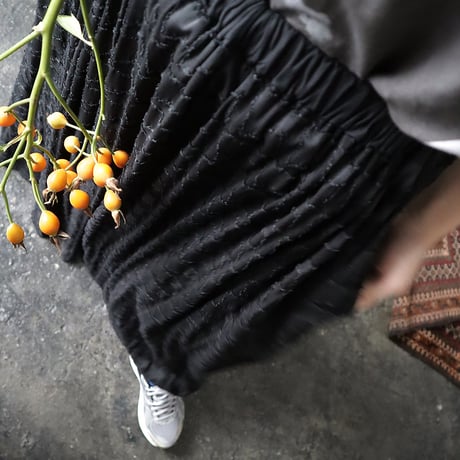 .less  jacquard skirt (black)
