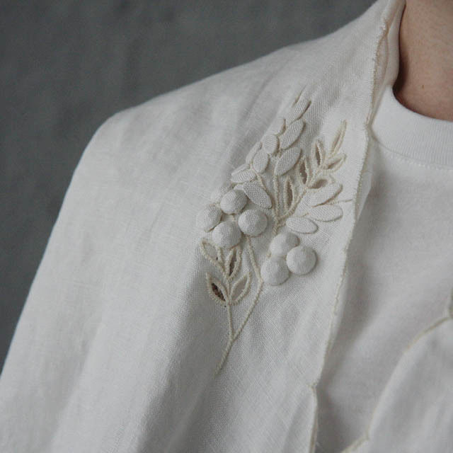 TOWAVASE Bon Voyage blouse (white) | nii-B | WE TOWAVASE Bon Voyage blouse (white) | nii-B | WE