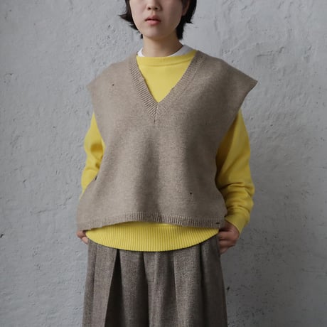 RYU KAGA damaged knit vest (beige)