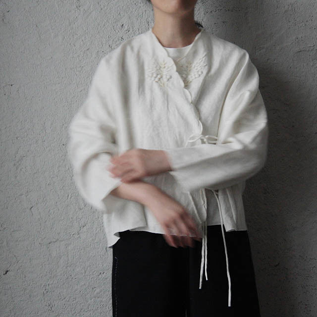 TOWAVASE Bon Voyage blouse (white) | nii-B | WE TOWAVASE Bon Voyage blouse (white) | nii-B | WE