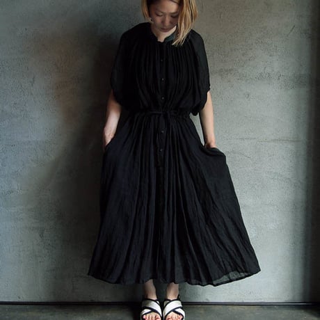 Tabrik linen dress black