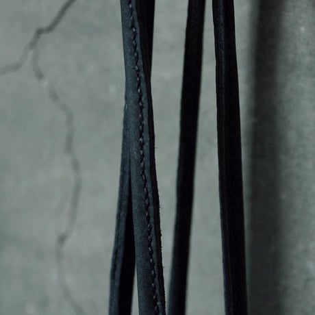 chiihao   round pochette charcoal
