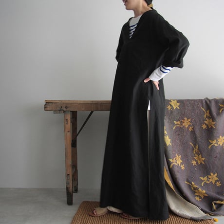 COUNTERPOINT linen dress (black)