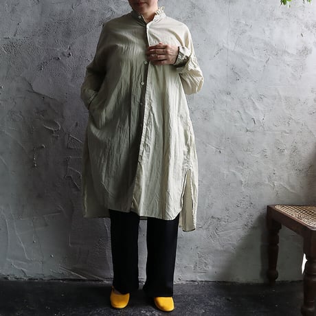 R&D.M.Co- GARMENT DYE frill collar long shirt (eucalyptus)