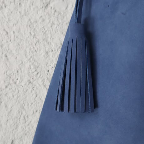 chiihao conveni bag (SS) with tassel gunjo