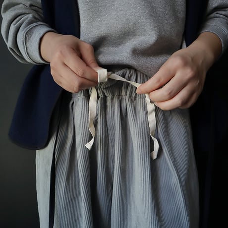 NOUVELLES DU PARADIS corduroy pants (gray)
