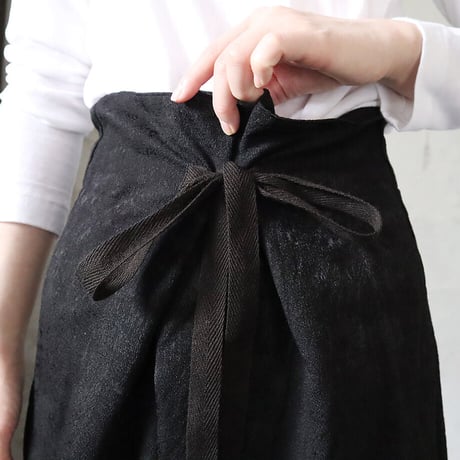 .less jacquard wrap pants (black)