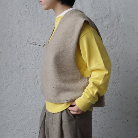 RYU KAGA damaged knit vest (beige)