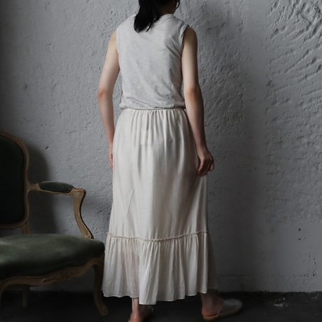 Le pivot tiered petticoat